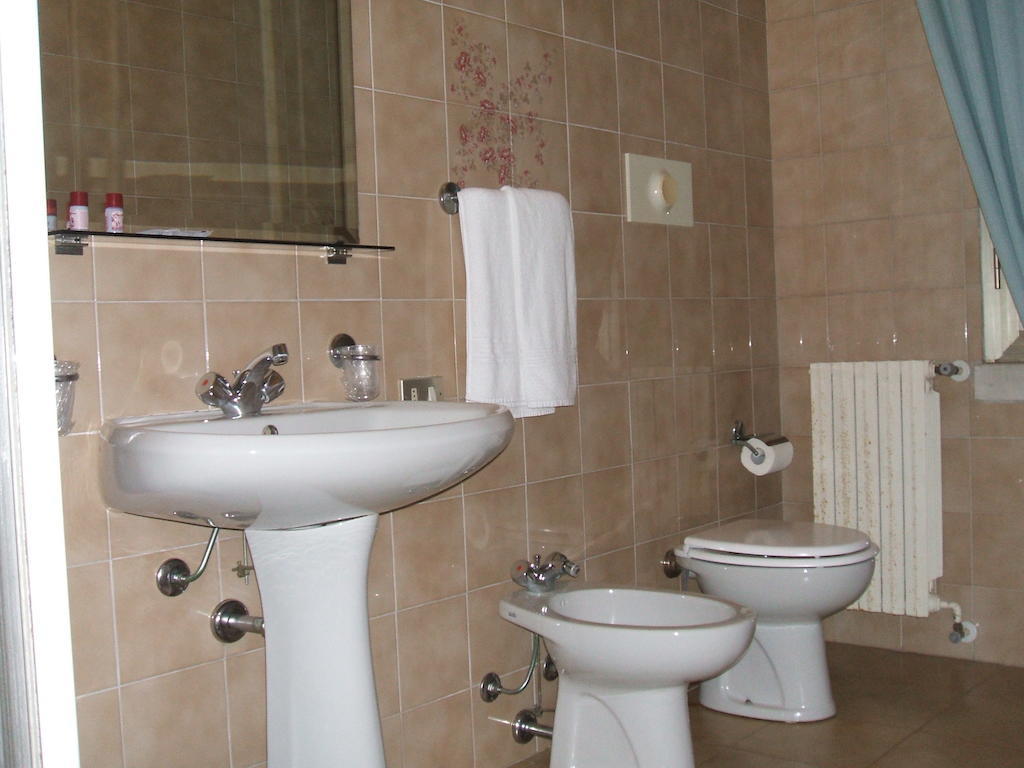 Hotel Ristorante Da Gianni Bovolone Zimmer foto